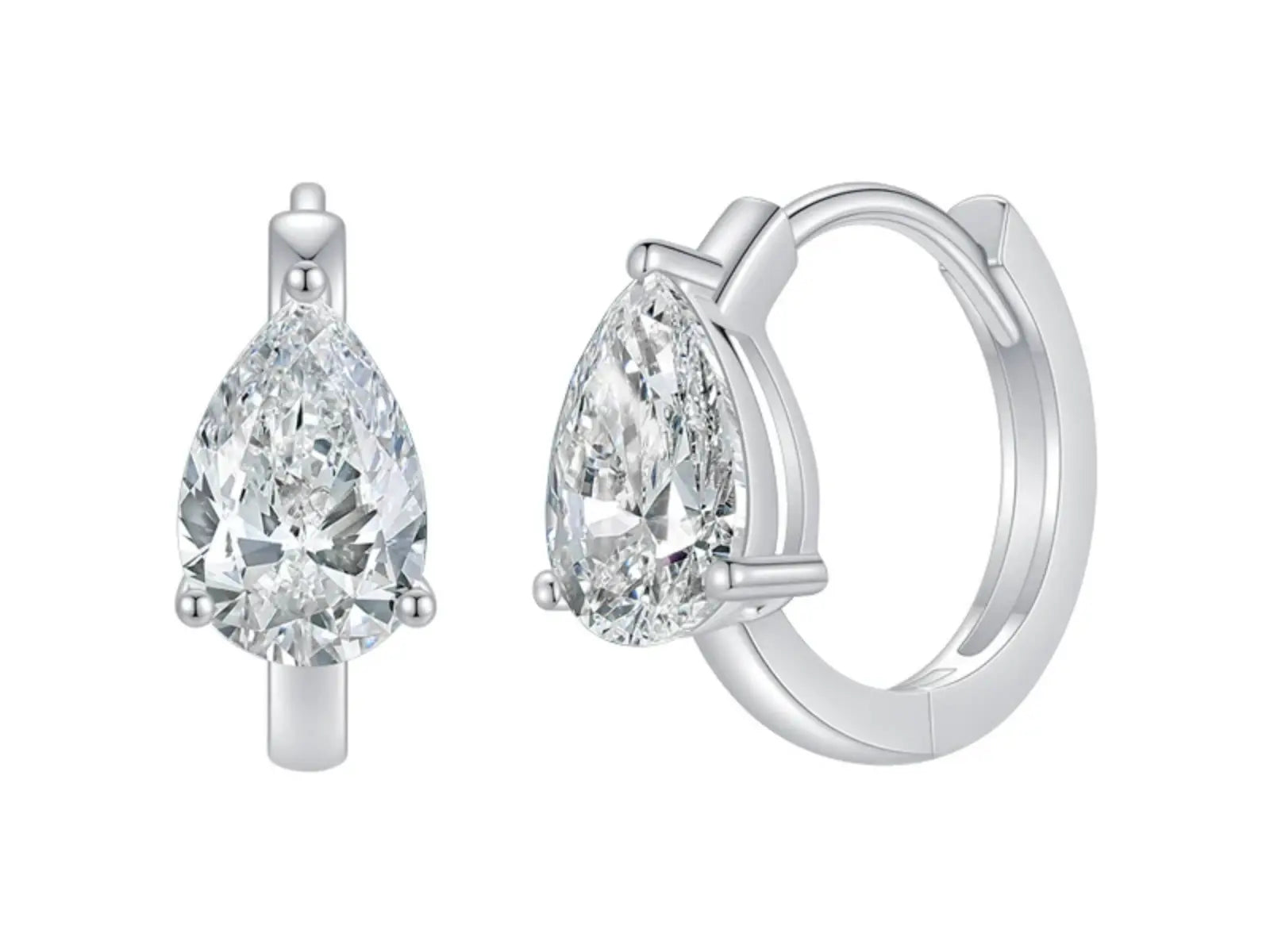 Orecchini Cyre The Gutta in oro bianco 18K con diamante lab-grown taglio goccia, incastonatura 3 griffe