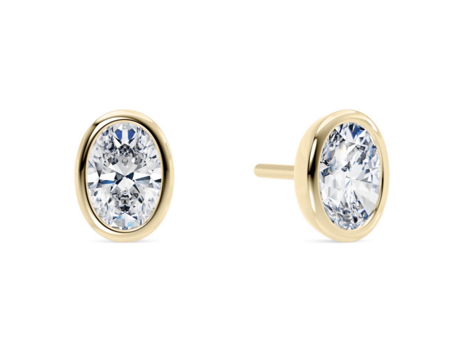 The Ovalis lab-grown diamond earrings in 18K Yellow Gold — Cyrediamond