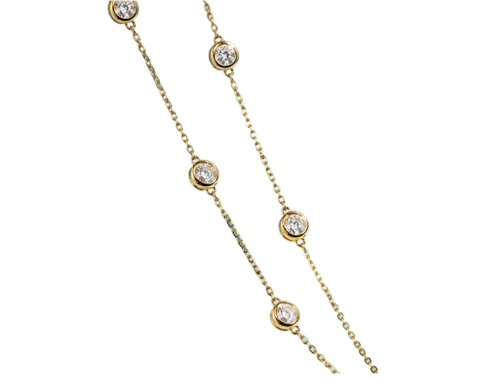 Dettaglio catena e incastonatura bezel del bracciale tennis Cyrediamond con diamanti lab-grown